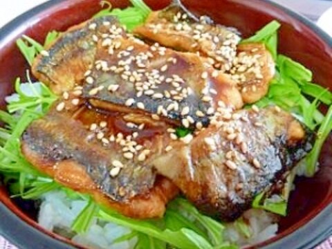 経済的な秋刀魚の蒲焼丼